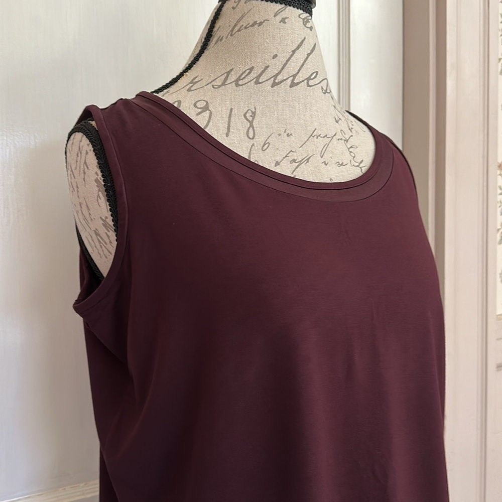 TALBOTS Woman Petites Sleeveless Rayon and Spandex Tank - Burgundy Wine